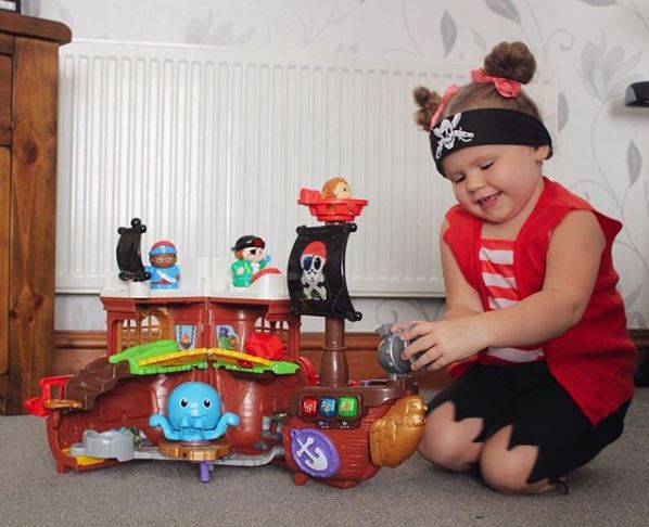 toot toot friends kingdom pirate ship