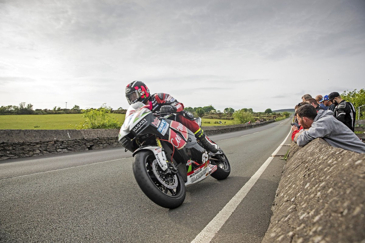 It's #fanfriday when we celebrate you; the most knowledgeable, passionate and loyal fans in any sport! We'll have a look behind the scenes and recount your memories from the World's Ultimate Road Race. This is Hillberry. It get's no faster. You get no closer. #lovett #isleofman