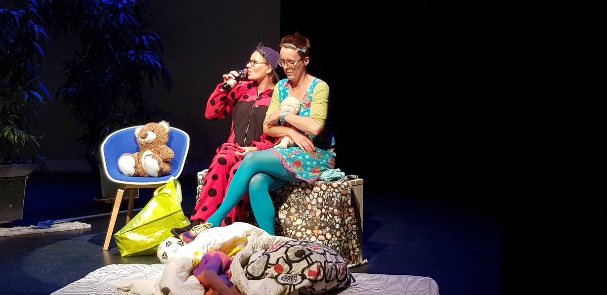 ErmeloLiberaal's tweet photo. De #Week tegen Eenzaamheid in Ermelo goed van start met geslaagd symposium #Samen tegen Eenzaamheid (op 27 september in De Dialoog), m.m.v. dorpsdichter  @FietvanBeek en Theatergroep Spiegel uit Ermelo. https://t.co/Nc1pCgXRo7