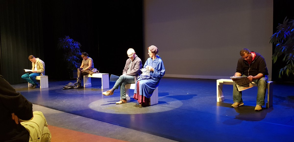 De #Week tegen Eenzaamheid in Ermelo goed van start met geslaagd symposium #Samen tegen Eenzaamheid (op 27 september in De Dialoog), m.m.v. dorpsdichter  @FietvanBeek en Theatergroep Spiegel uit Ermelo.