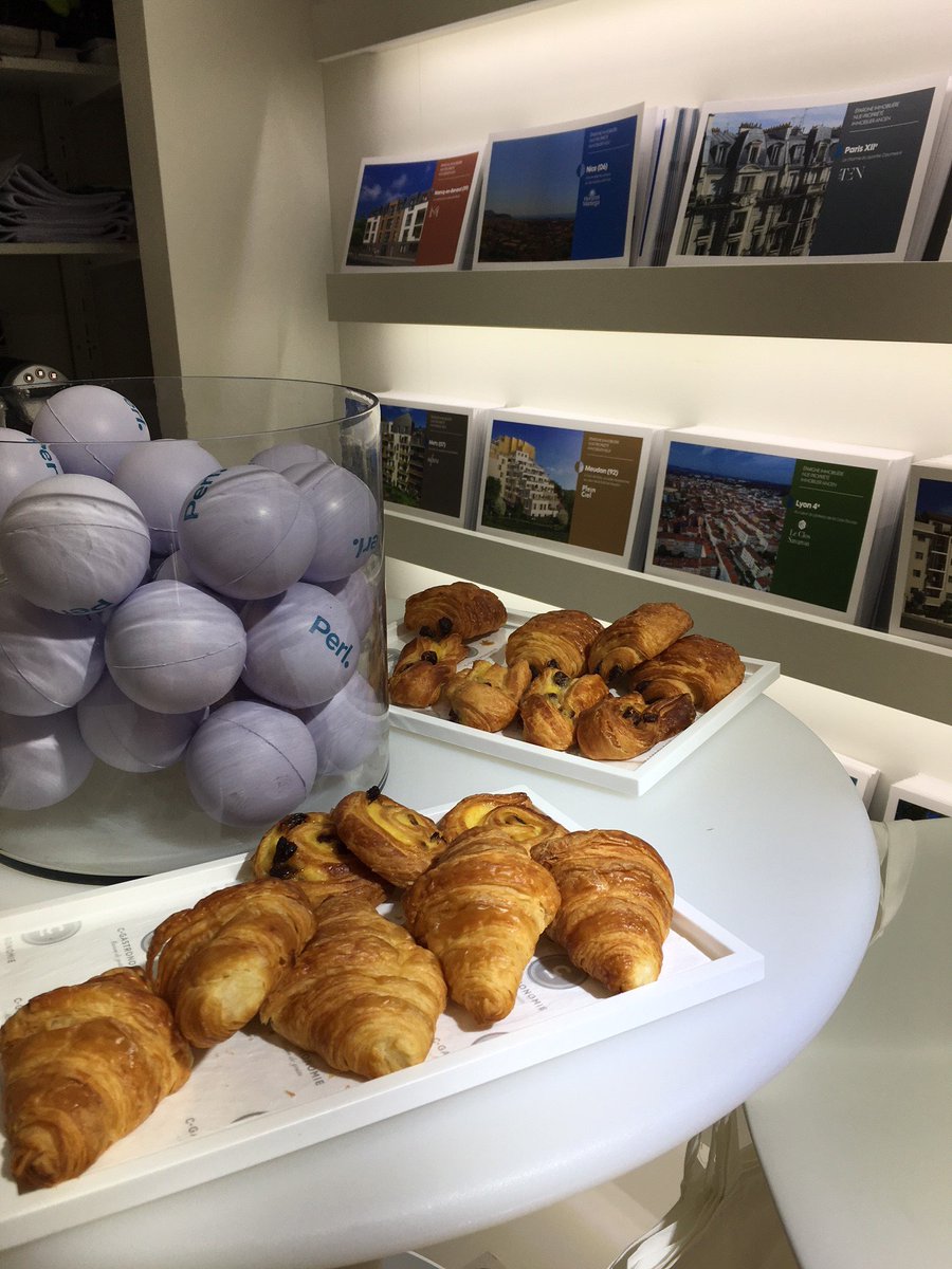 PERL_Immo's tweet photo. Petites douceurs matinales pour cette 2ème journée à #Patrimonia18 ! 🥐🥖☕️😀 Çà vous tente ? Rejoignez-nous au stand J31 !
#CGP #CGPI #PERL #teamPERL #Patrimonia2018
cc @PatrimoniaLyon @villedelyon https://t.co/LYYXH2U2ah