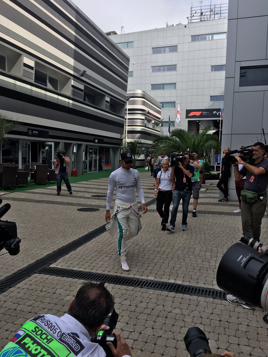 F1Guy7's tweet photo. @SimonGBrooks @AaronGillard_17 @RossSpencer1 But.. I’m here.. so, ain’t gonna happen 😎 #NotSoBlessed #ExtraHexed https://t.co/0nDf1bNhBW