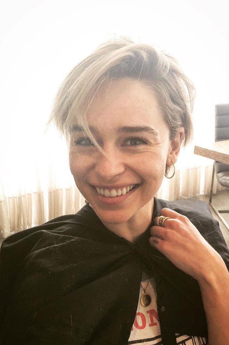 probomondru's tweet photo. #EmiliaClarke https://t.co/XVH5X35xkq