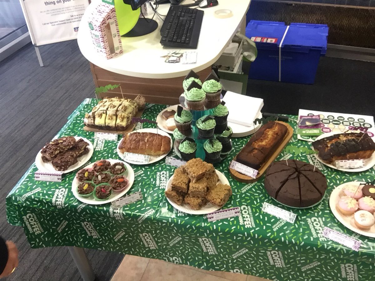 sammyt32's tweet photo. We’re all set up to raise lots for @macmillancancer in #WonderfHULL Lots of homemade treats to try!! @NBSemployees @karendixon2015 @mrshollyleach 🎂🍪💚 https://t.co/Q25K8VCnq6