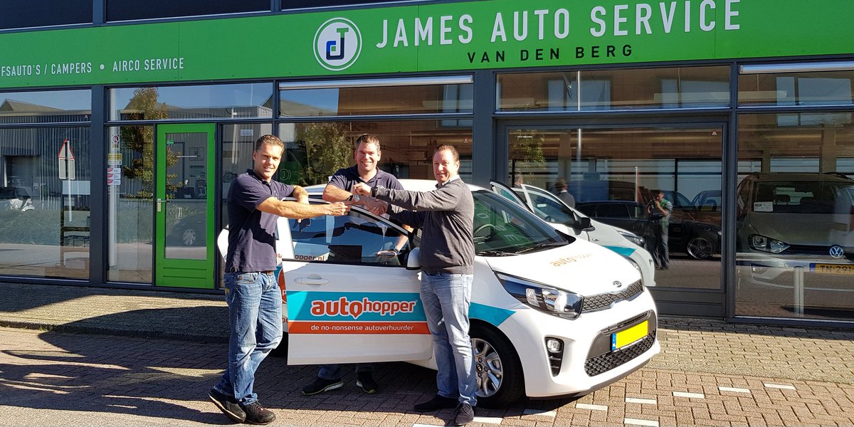 autohopper's tweet photo. Gisteren is onze nieuwe vestiging #Autohopper #Hoofddorp open gegaan 🚗. Benieuwd wat ze allemaal #verhuren? Neem dan #online een kijkje https://t.co/8NTe9QyEFu of kom langs in de #shop! https://t.co/21oNUAPFuw