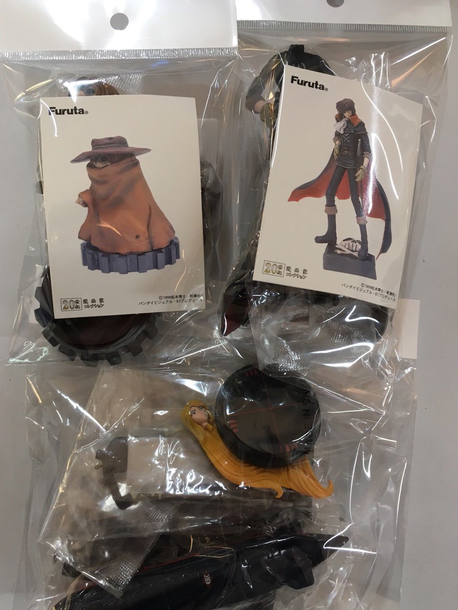 銀河鉄道999やキャプテンハーロックなど、松本零士系のフィギュアを