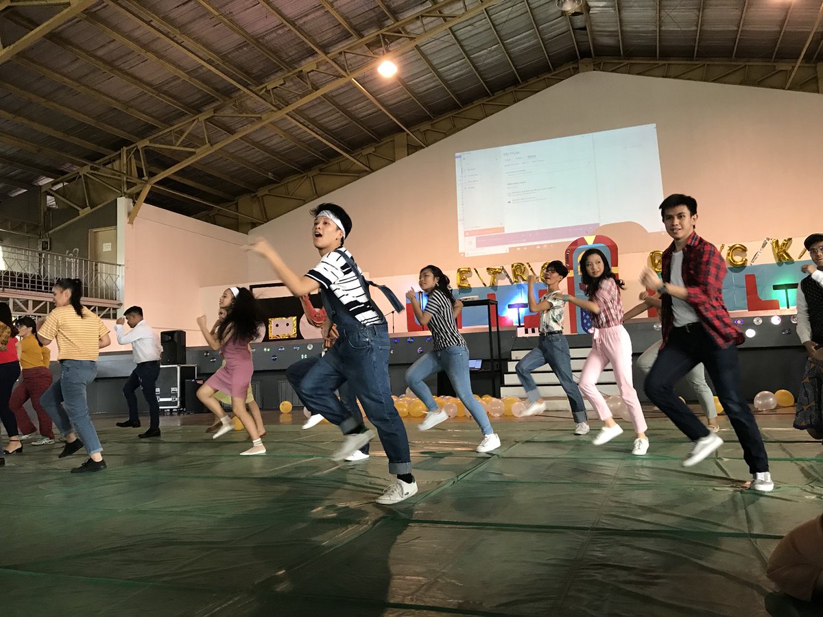 ustangelicum's tweet photo. NOW: Senior High School’s Acquaintance Party with its theme #RetrobACk https://t.co/sg2mFJwvfJ