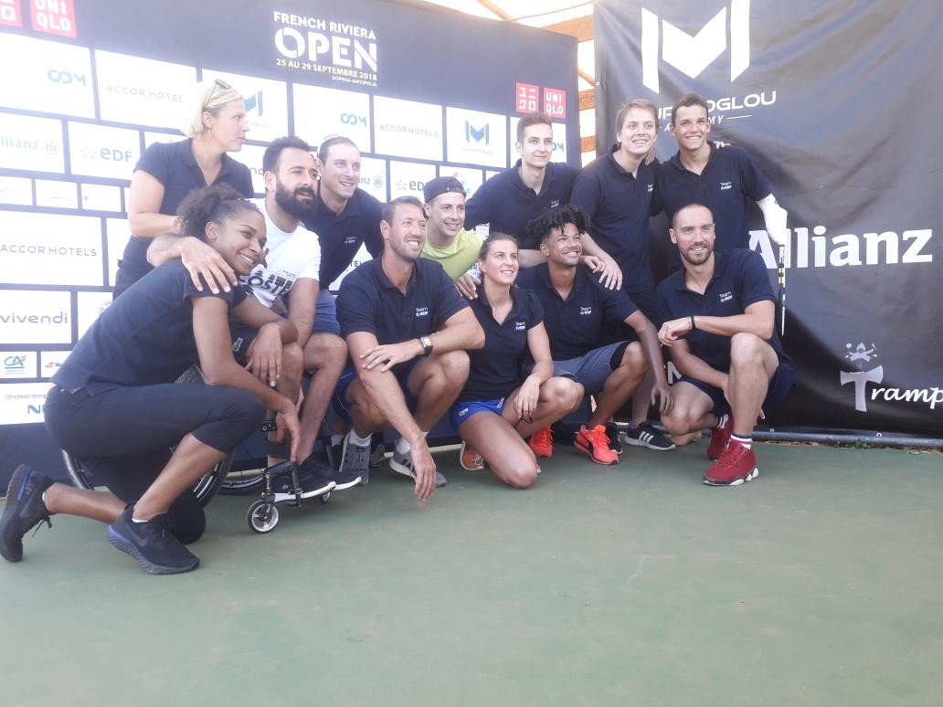 FrenchRivieraOp's tweet photo. La @SportEDF au complet avec notre directeur @MJEREMIASZ !
#frenchrivieraopen #PartageEmotions
@UNIQLO_France
@allianzfrance
@CreditAgricole
@eurocom
@foncia
@vivendi @EDFofficiel
@Accorhotels https://t.co/hqxv2VTM3J