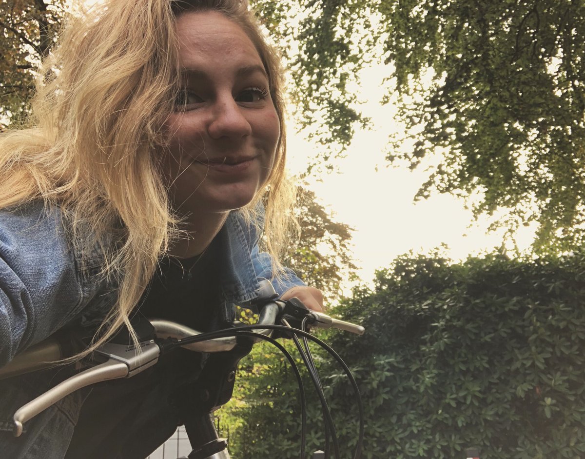 Lekker fietsen!! Geïnspireerd door <a href="/LauraC_R/">Laura</a> 🚴🏼‍♀️ #ikhoorbijBNR #fietschallenge <a href="/Marcommit/">Marcommit</a>