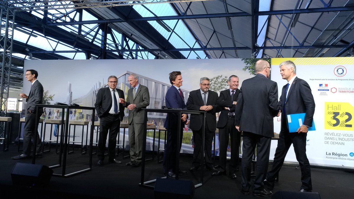 patricelmt's tweet photo. Présentation imminente de Hall 32 , le nouveau campus entreprises qui rentrera en fonction à la rentrée 2019 et sera entièrement dédié à l'industrie #Industrie #michelin #ClermondFd #viameca #limagrain #academieClermontFd #AuvergneRhoneAlpes https://t.co/4ySJ1ZUPEo