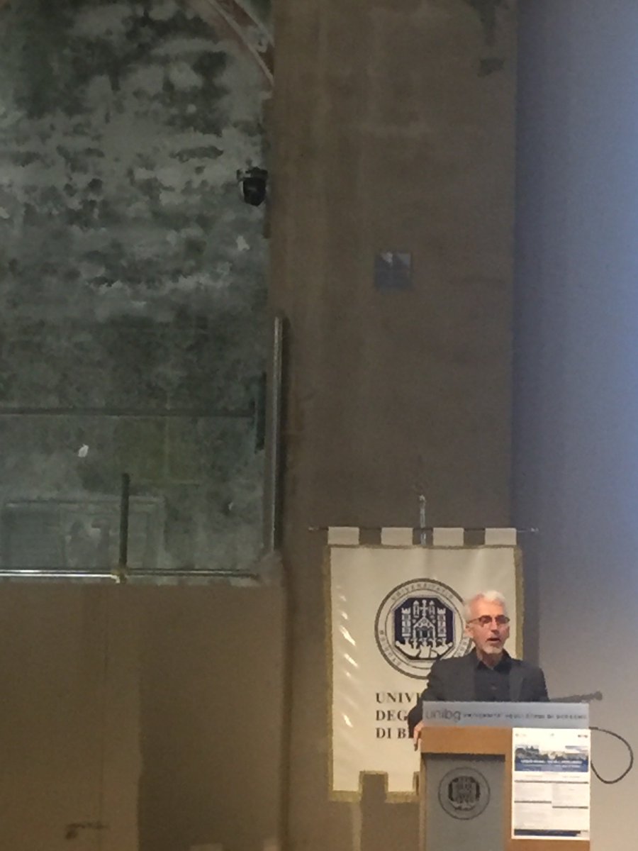 MicheTiraboschi's tweet photo. Dai non luoghi agli iperluoghi @MichelLussault @ENSdeLyon #HyperPlaces. Dal mio punto di vista: dalla nuova geografia della mondializzazione alla nuova geografia del lavoro. Necessario ripensare le dimensioni #spazio #tempo delle relazioni di #lavoro @DiathesisLab @geography_work https://t.co/r3xs32Nl3j