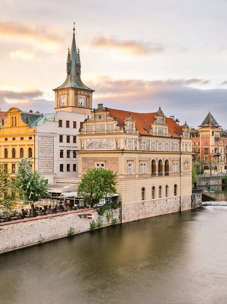 tsEmma15's tweet photo. #Vitava River, #Smetana Museum, #Prague, #Czech Republic
Bedřich Smetana was a Czech composer
#beautifulplace #travel https://t.co/bDZzk4tSi4