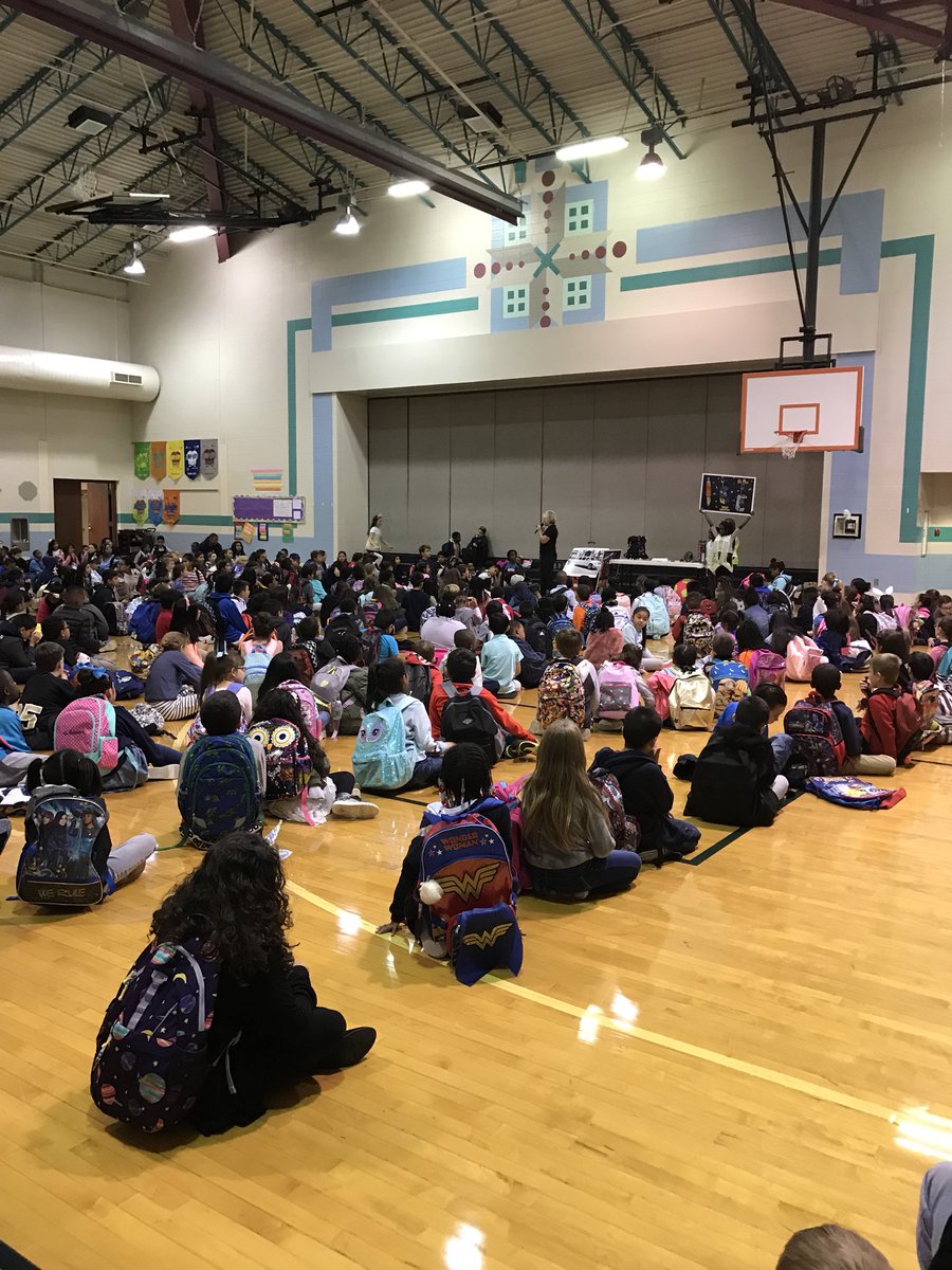edisonflashes's tweet photo. Major saver. Let’s get this fundraiser started #schk12 #edisonrocks #majorsaver https://t.co/WI9oIsQNW9