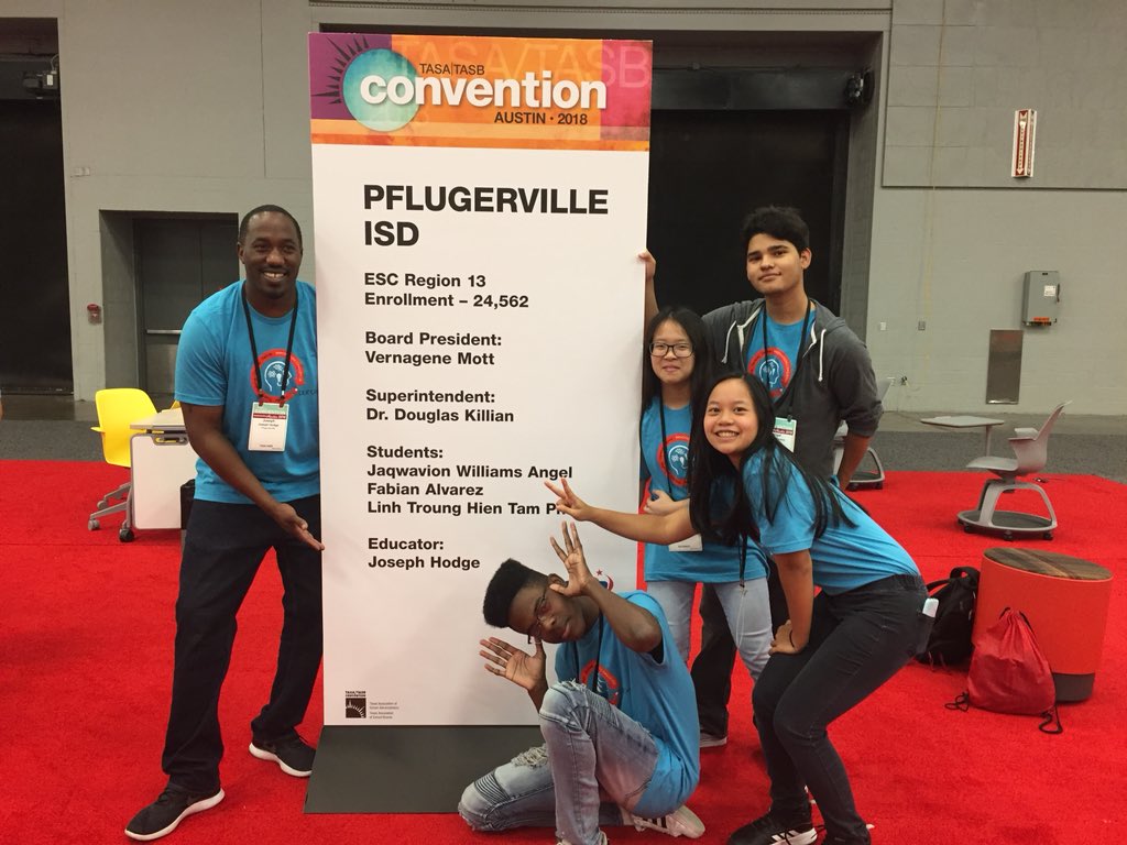 TheMrHodge's tweet photo. @JBConnallyHS students proudly representing @pfisd at #TASATASB Convention 2018 https://t.co/d5JlcCWZGK