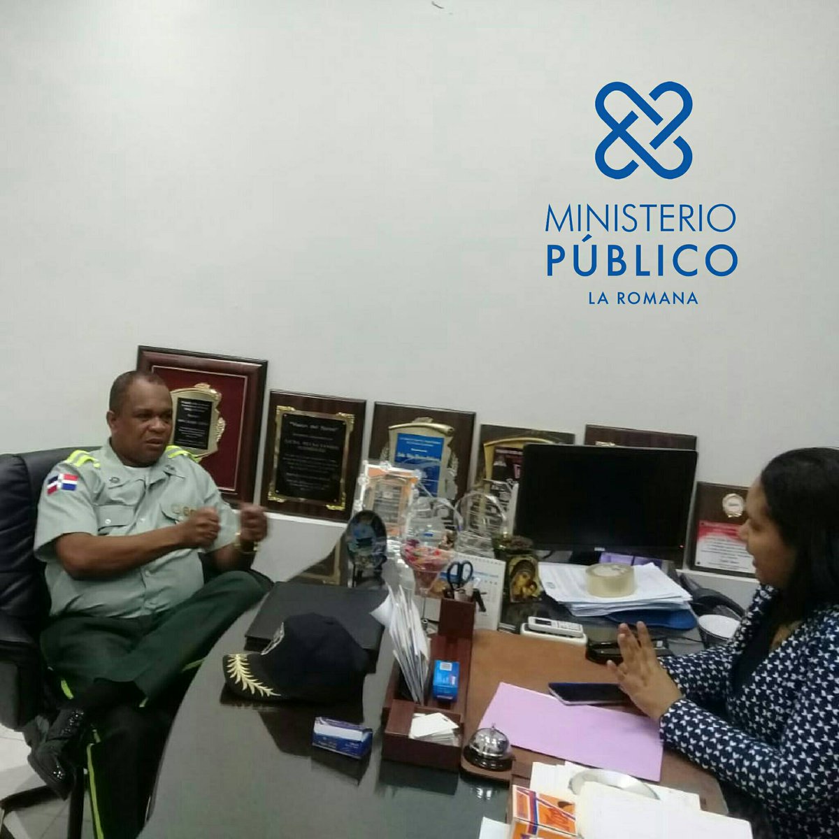 fiscalialr's tweet photo. La Procuradora Fiscal Titular de la Romana, Licda. Reina Y. Rodríguez Cedeño recibió en su despacho al nuevo Director Regional Este de la DIGESETT, Coronel Fausto T. Aquino y  juntos coordinan  estrategias para fortalecer la seguridad vial en la ciudad de La Romana.

#MPLR https://t.co/I9KFmf78u5