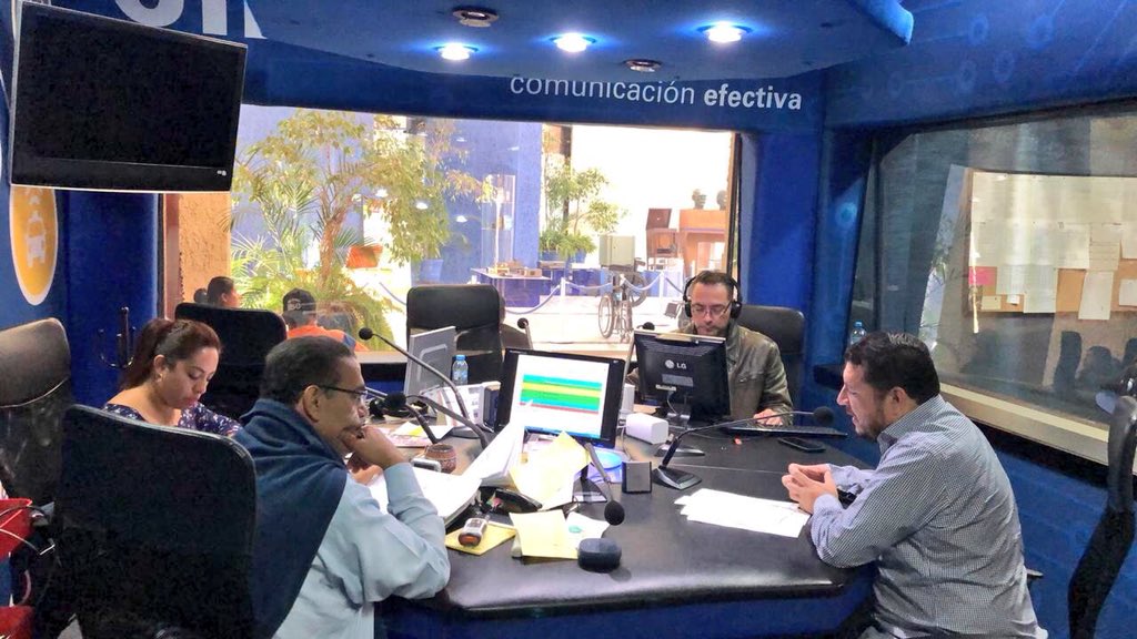 SmartCityLATAM's tweet photo. Ciudades más funcionales, más inclusivas y accesibles, destaca la participación de @victorpineda @WorldEnabled para hablar de la inclusión para personas con discapacidad en las ciudades inteligentes, comentó Manuel Redondo con @JavierLopezDiaz. #SCELC18 https://t.co/z9uXCk3RA6