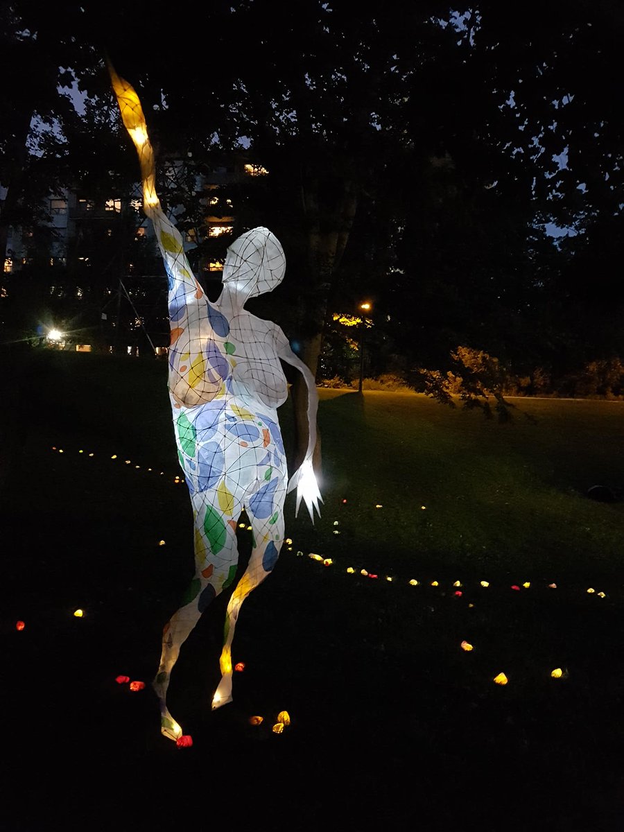 TheCypressTree's tweet photo. Only 3 nights left to see #peoplentrees at @DentoniaPark ...Dont miss it before it ends. @artsinparksTO @TorontoArts @TorontoPFR @Park_People @EastEndArtsTO @scararts @canartca @nuitblancheTO #artinstallation #publicart #lifeoftrees #torontoart #lightinstallation https://t.co/HFM0Y4AEjc