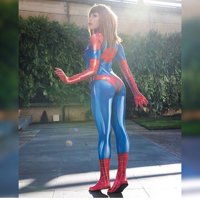 Sugarcane1977's tweet photo. Friday Feature
Model/Cosplayer @callmebronte 
Photographer @octopusphotographic 
Suit by @herostime2013 
Have a good time at #ozcomiccon18 
For the artwork of her by @sheardo follow @shop_geeky https://t.co/5LUo5KRg5W https://t.co/hA5WHGk8gh