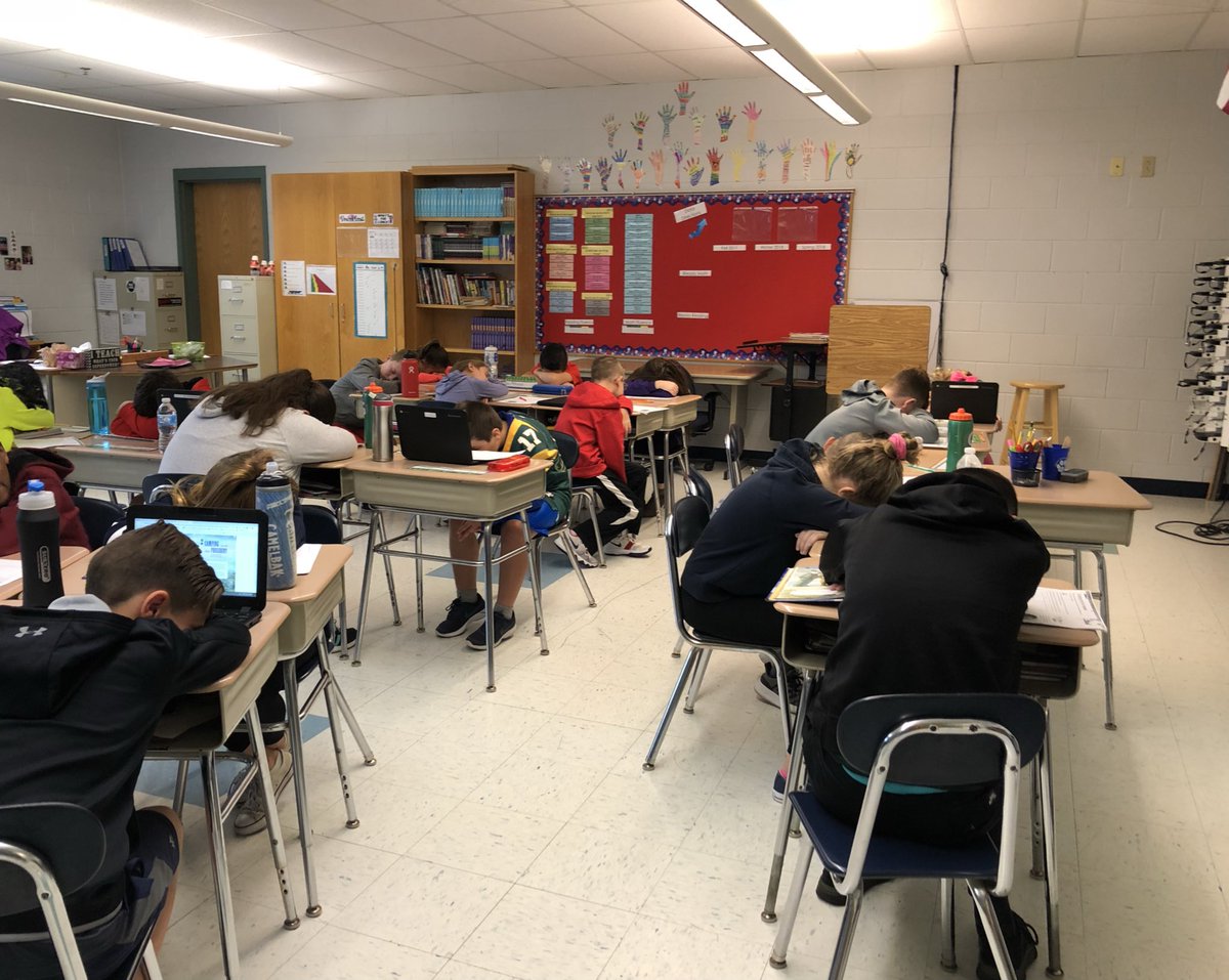 MrsRoberson401's tweet photo. Rainy days bring an opportunity for students to get a few extra Zzzs OR provides the teacher to have an awesome visualizing lesson of Yosemite National Park!!!! #5fun5 #PESseptember18 https://t.co/yxtvSDm2Xt