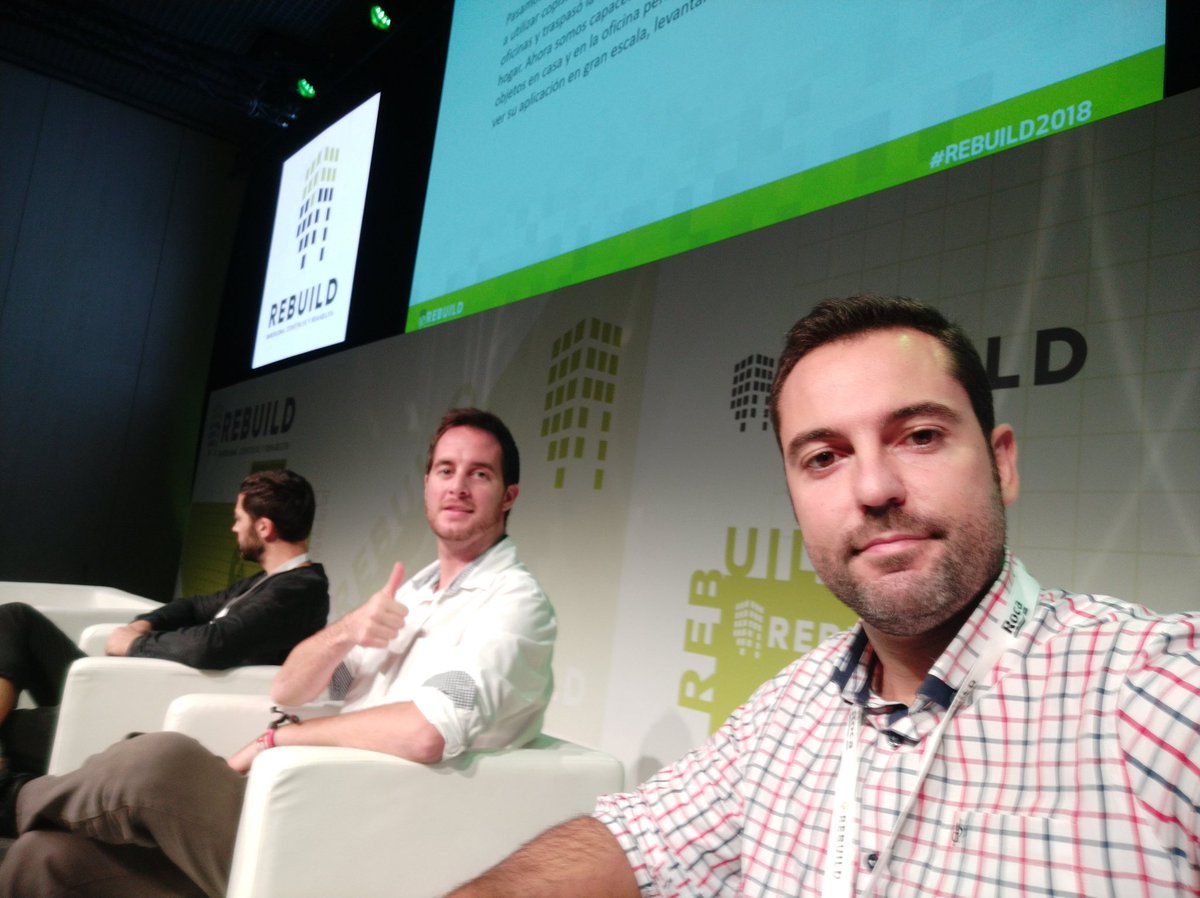 bemore3d's tweet photo. Éxito total en #barcelona en la sesión "3D Building Printing" en @rebuildexpo en #barcelona #REBUILD2018 #bemore3d #construccion3d #3dconstruction #3Dprinting https://t.co/Dbc5OClBDR