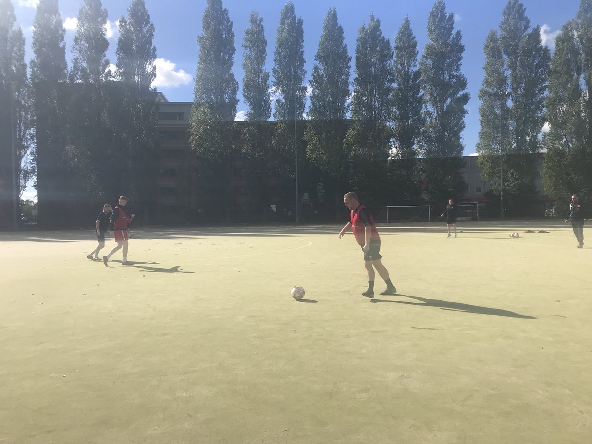 WUSportDept's tweet photo. UEFA B LICENCE | The BSc Football Level 5 students explored the various modes of practice in accordance with UEFA B Licence. Great to have the first year students participate as players #CoachEducation #TheoryBasedPractice https://t.co/jiaPJmwjud