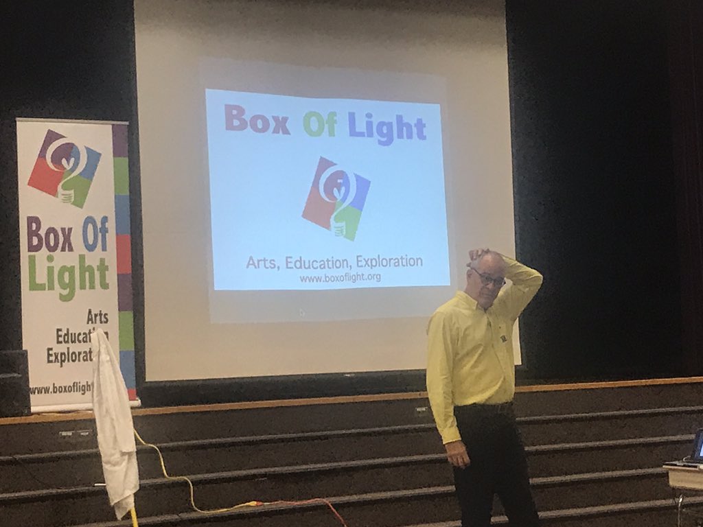 misspetrilla's tweet photo. Thank you #paynterpta for our assembly this morning with Mr. Rand from #boxoflight #interactive #fridayfunnies https://t.co/2DIALayTAk