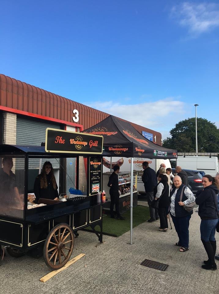 Nearly 300 free sausage baguettes were handed out this morning at Fry Up Friday! We hope everyone who came enjoyed it! See you all next year 🙌 #WestawayWarriors