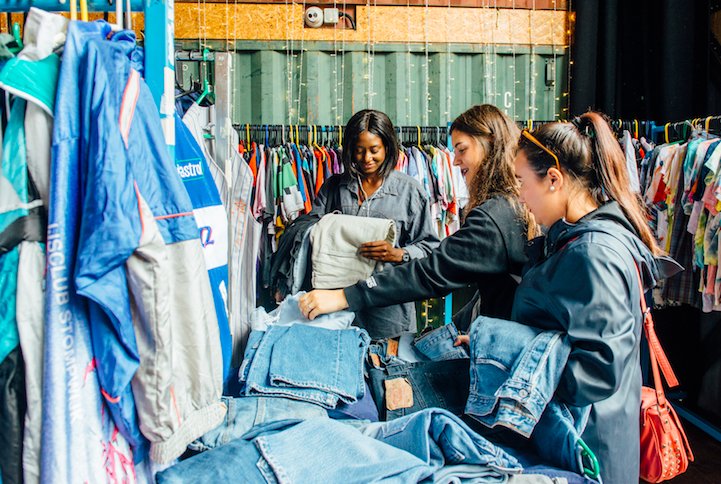 PopBrixton's tweet photo. The Brixton Vintage Kilo Sale is back all weekend, 11am-5pm, so come on down and stock up on all your vintage goodies at just £15 per KG of clothing! https://t.co/yEUbYbBrZ6 https://t.co/YSS7dzxeuY