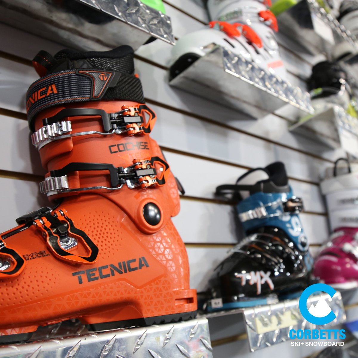 Corbetts's tweet photo. Don't forget that Corbetts Ski + Snowboard has a great selection of kids and youth, ski, snowboard, outerwear and accessories for all your little shredders outdoor winter needs. #corbettssnow #ski #snowboard #skiing #toronto #oakville #ontario #snowboarding https://t.co/HJyVZIi4eQ