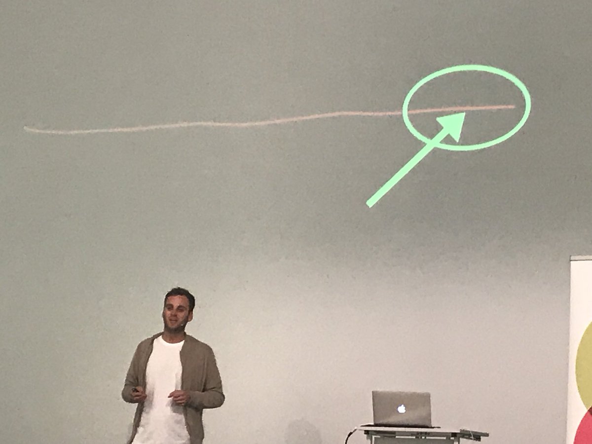GrossMarc's tweet photo. Cooler Vortrag von @LeonWindscheid auf der #BUF18 https://t.co/QzZlPoKX2b