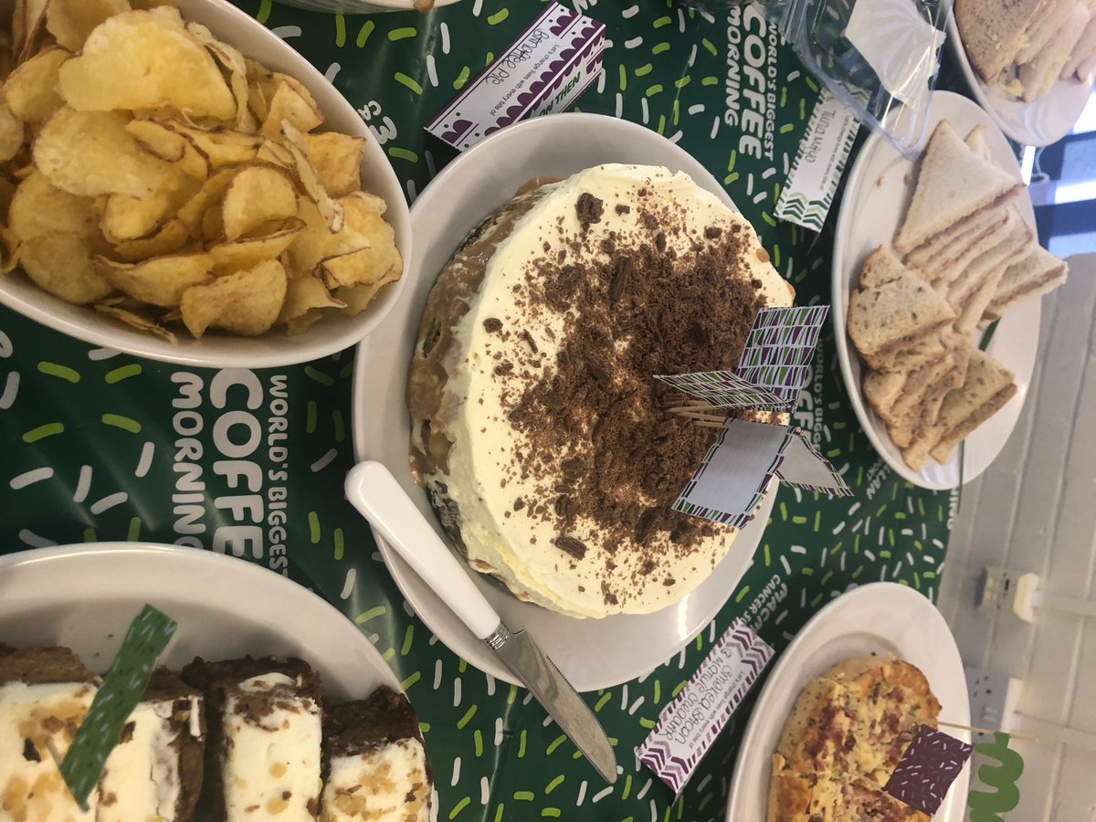 Fourways_VSL's tweet photo. Today we have been raising money and awareness for @macmillancancer with our annual #MacmillanCoffeeMorning 🍰
We decided to do a light lunch along with some beautiful sweet treats. #BanoffeePie #BakeOff #FundRaisingAtFourways https://t.co/8xtqfVfOgV