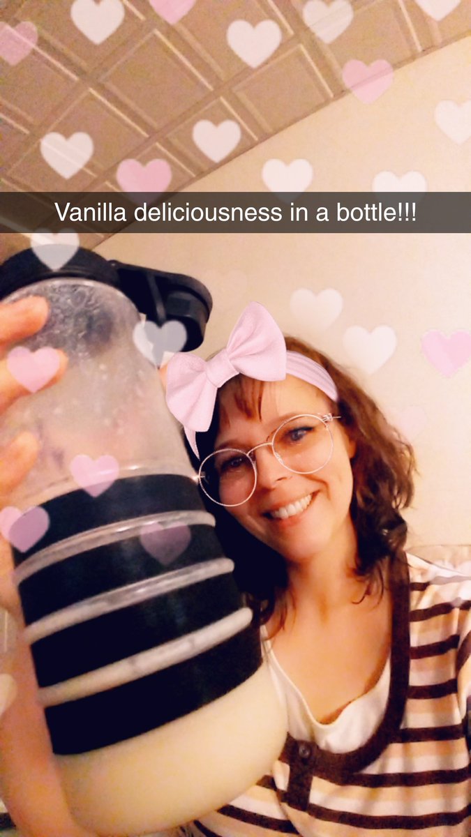 smylegrl's tweet photo. I love my vitamins... Do you? 
#thrive #lovemyvitamins #getyasome #allnatural #energy #healthy #getyourhappyback
https://t.co/iKWhjM8Tuk https://t.co/byKL43CGiC