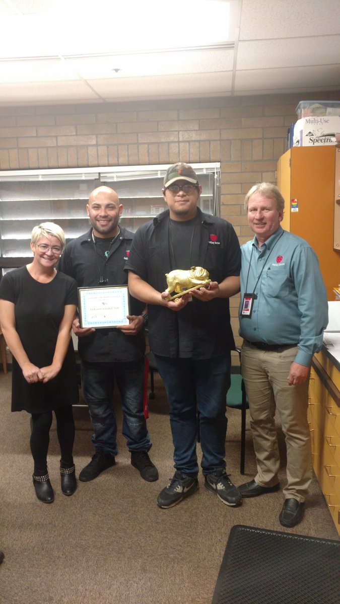 AuxSlcsd's tweet photo. Jackson’s custodial crew is this month’s recipients of the Golden Bulldog Award for their great work. They had a very busy month with lots of extra functions & work. They did it with a smile &a positive attitude. Congratulations to Angel and his excellent staff! #TeamSLCSD https://t.co/YlaYTNddED