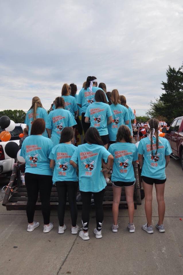 teresajtj's tweet photo. HOCO week! 🧡🐝🖤 ‘18 https://t.co/rALgH9rgKJ