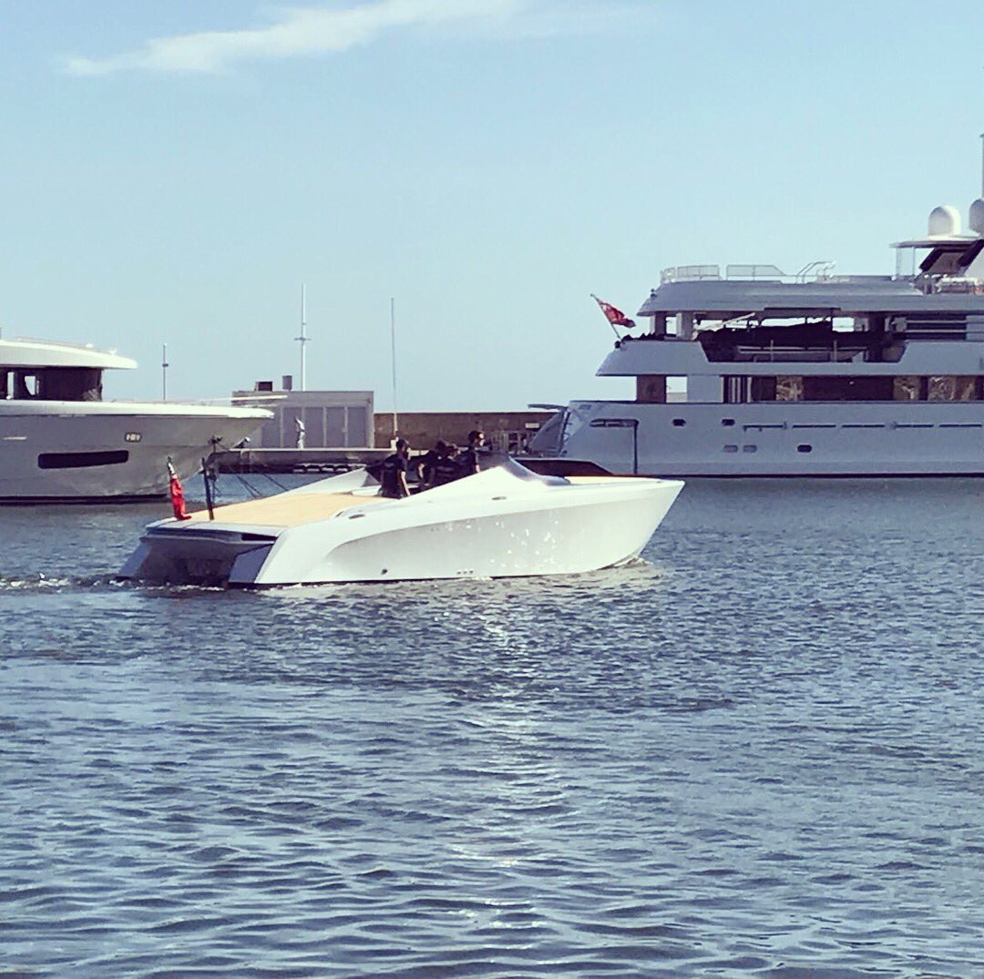 QYachts's tweet photo. Good times for the AM37 at #monacoyachtshow #mys2018 #monaco #am37 #astonmartin #powerboat #quintessenceyachts https://t.co/gXng4HDd5Q