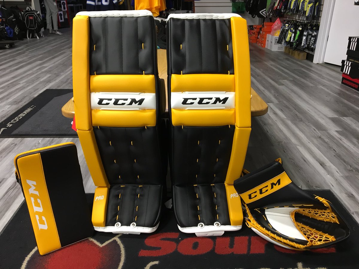BdnSourceGOAL's tweet photo. Strong candidate for set of the year here with this gem from @CCMGoalie hope the Tori with Broncos loves 'm https://t.co/oQJj65lhj7