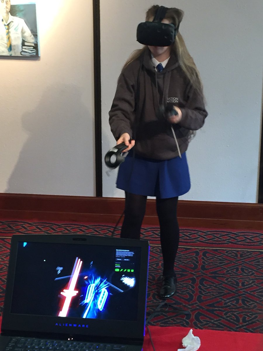 AGSTechDept's tweet photo. Learning about Electrical &amp; Electronic Engineering and Computer Science with @QUBelfast at the NMD Day of Ambition #STEM4girls #InnovationNation18 @assumptionlive https://t.co/cyJ3zFkhUi