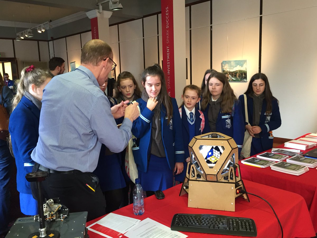 AGSTechDept's tweet photo. Learning about Electrical &amp; Electronic Engineering and Computer Science with @QUBelfast at the NMD Day of Ambition #STEM4girls #InnovationNation18 @assumptionlive https://t.co/cyJ3zFkhUi