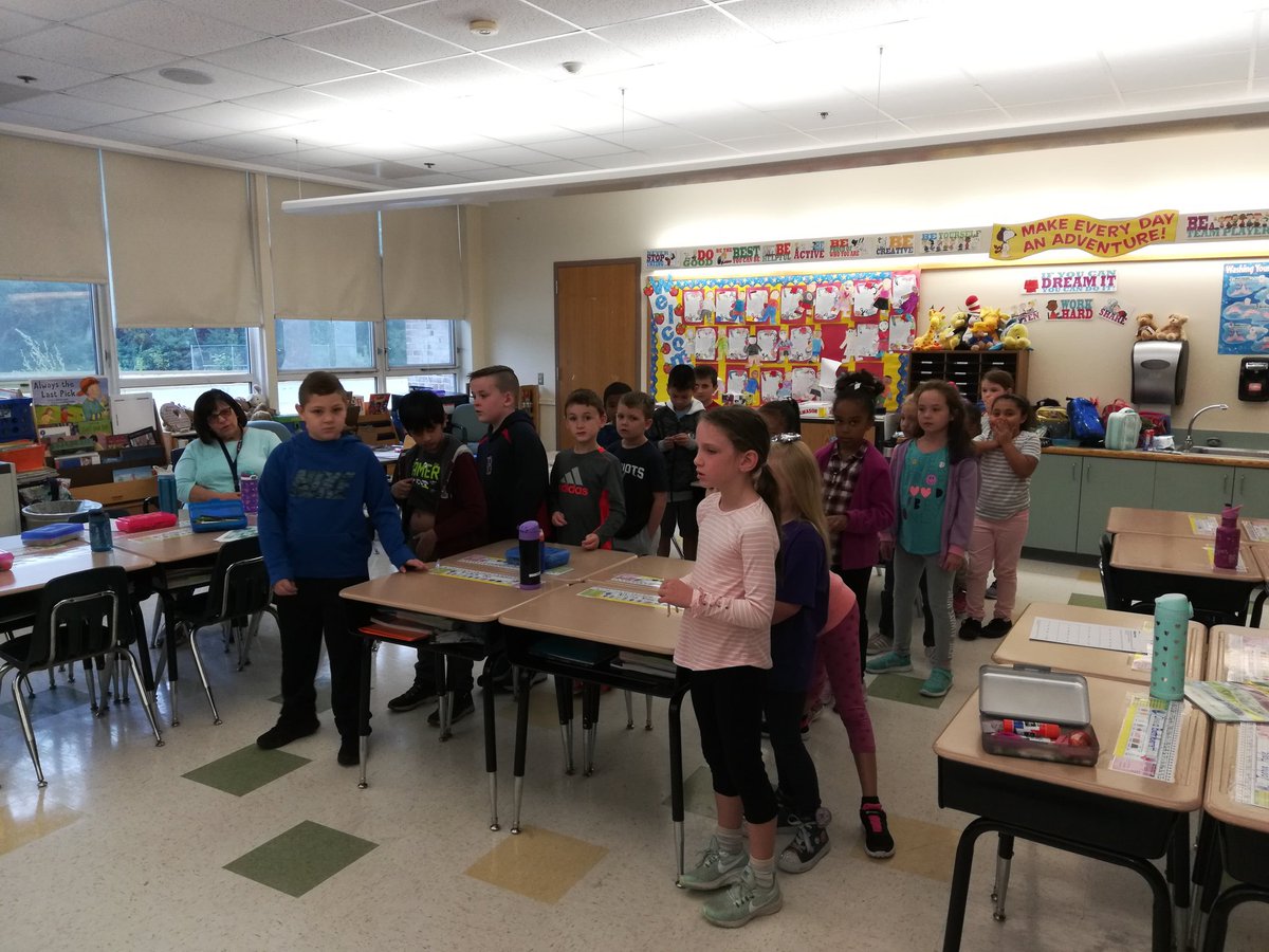Center_CCS's tweet photo. Human spelling bee tic-tac-toe, providing options for physical action,#udlinaction https://t.co/2FPNSptIv3