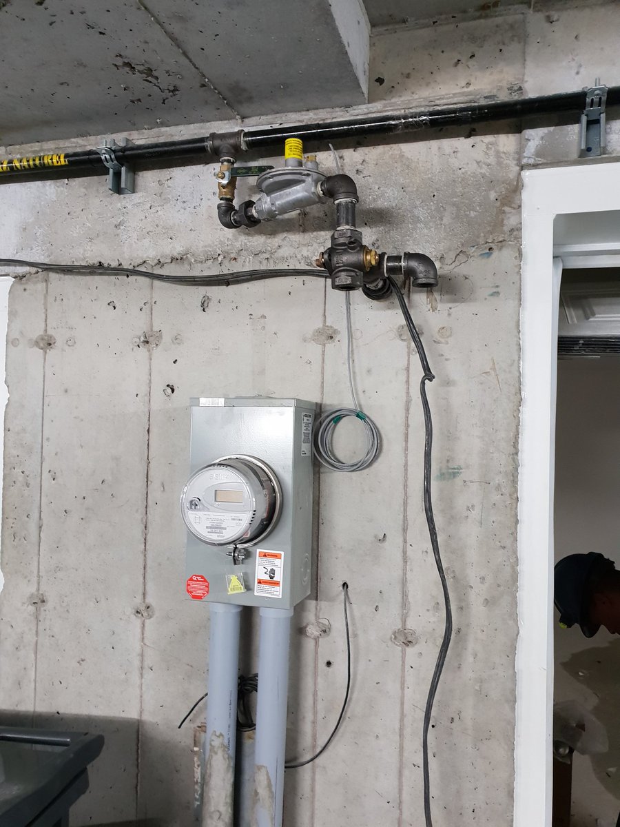davoust_b's tweet photo. Aujourd'hui pose de compteurs avec vérification et contrôle de l'installation intérieure par le technicien Energir !
#LearnexGRDF @pauline_vitte @GRDF https://t.co/y7kpeCGbg1