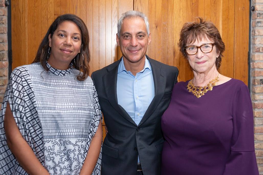 FieldFoundation's tweet photo. We were right there dancing with Angelique as she was recognized as the 2018 Distinguished Service to the Field of Dance Awardee from @SeeChicagoDance Sister friends, family, co-workers, and Sadie, Angelique's daughter, were all there cheering her on. Congratulations! https://t.co/RA8rIyrCzm