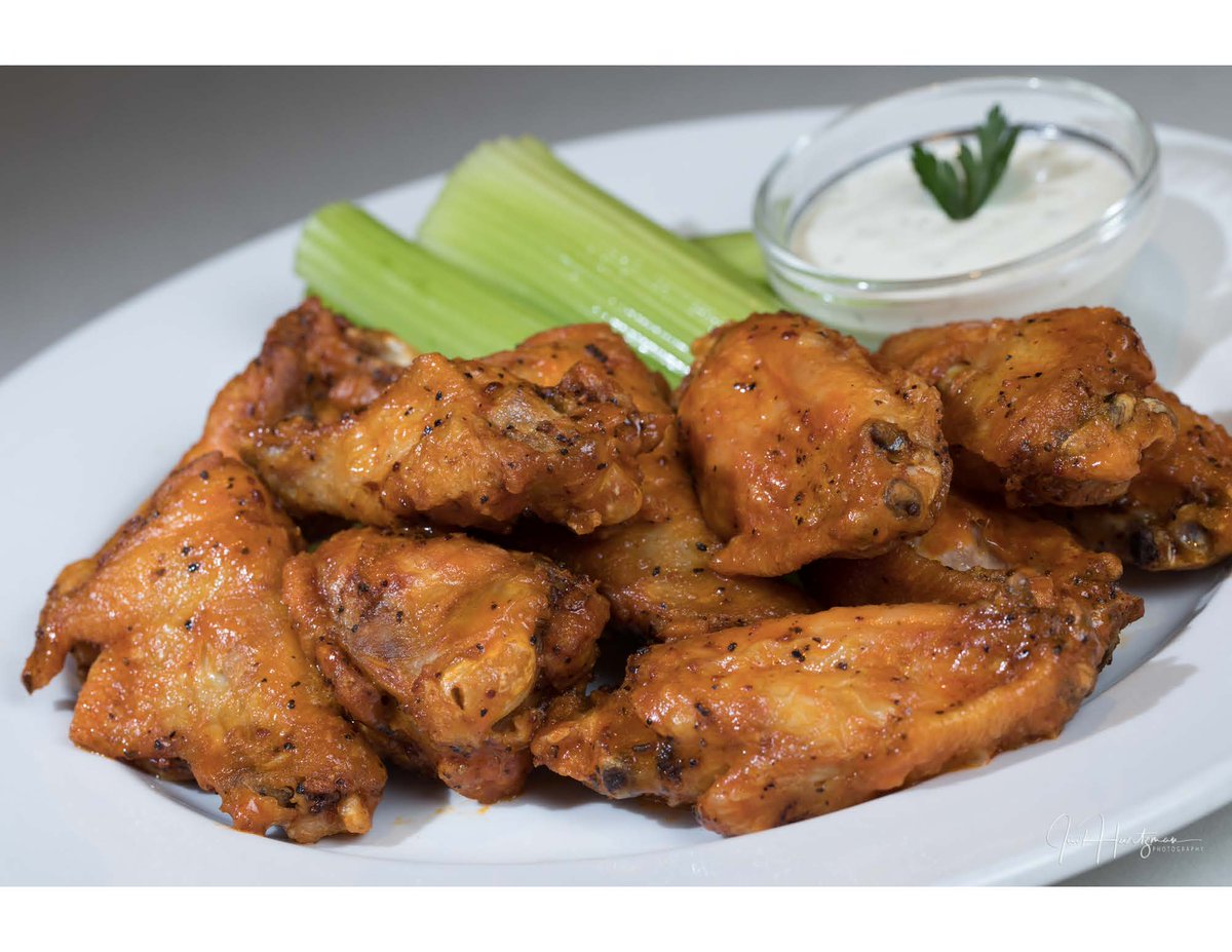 GregoriosTratt's tweet photo. The sun will be out and so should you...Come on out to Gregorio's Trattoria for our delicious Wings!  One pound of Fresh Jumbo Wings tossed in our special Buffalo sauce with ranch dressing and celery. YUM! https://t.co/LWqeLhfqBg https://t.co/qSSPxOxDgZ