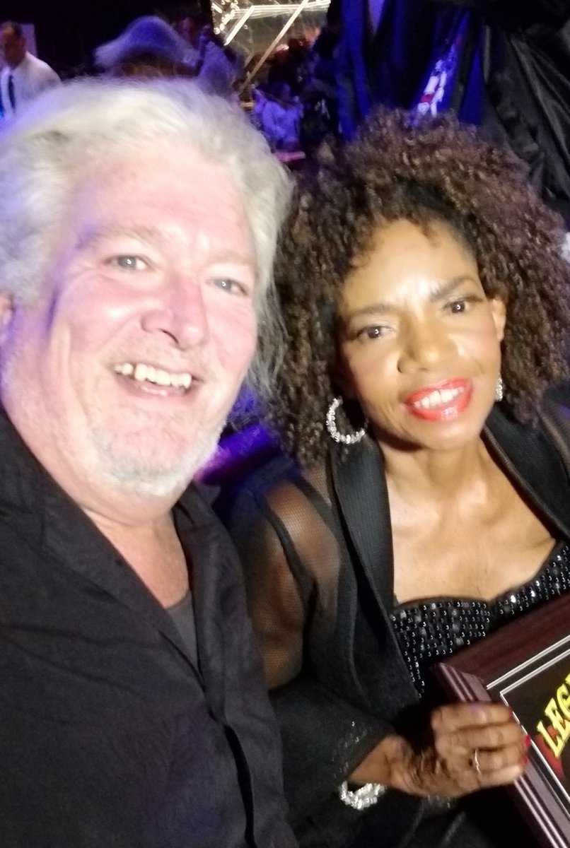 artistsexposed's tweet photo. With legendary singer MELBA MOORE at @legendsofvinyl award show the other night.  
@tymmoss #melbamoore #Legendary #singer #legendsofvinyl #lifeoftym #gaymoviestar #lgbtactivist https://t.co/lgZ6GgffH6