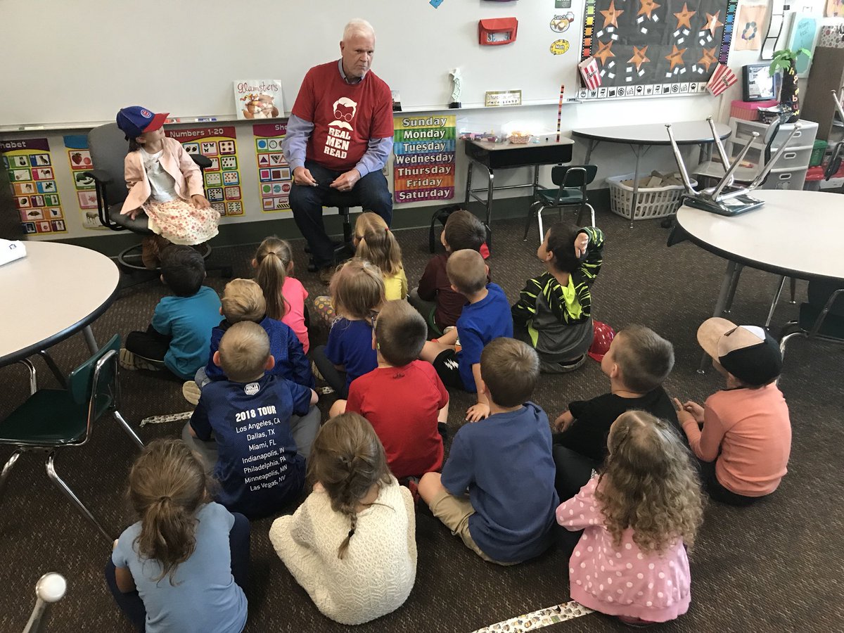 MrsOwenStars's tweet photo. We are so lucky to have Mr. Beatty as our Real Men Read Mentor! He is the best!! https://t.co/QRwBidrqgN