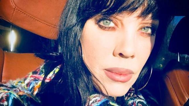 BraveWords666's tweet photo. BIF NAKED - Canadian Tour Dates Announced For Fall 2018 https://t.co/1JUTlyGdL9 https://t.co/iQHME59nRy