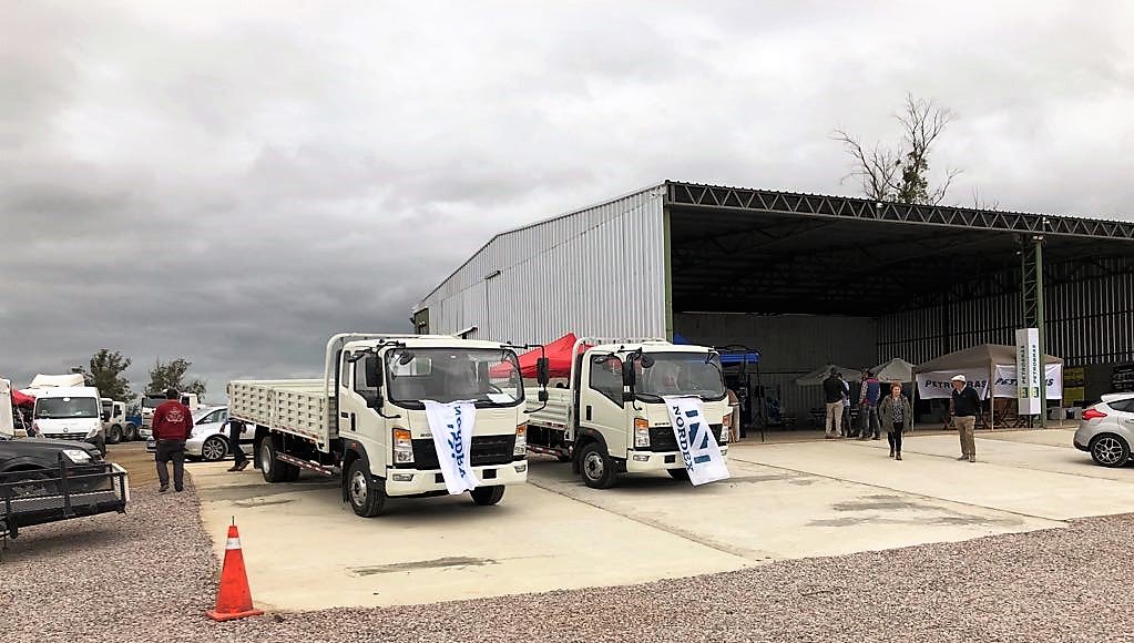 Nortel_SA's tweet photo. Mañana es el último día de la feria de Automotora Leasingcar ! Excelente oportunidad para ir a ver nuestros camiones Howo Livianos ! 🧐🚛

📍 Ruta 7 Km 82, Tala, Canelones... Los esperamos !!!

#Camiones #Nortel #Respaldo #Repuestos #Garantía #experiencia #Transporte #Uruguay https://t.co/XS8YAUbhm2