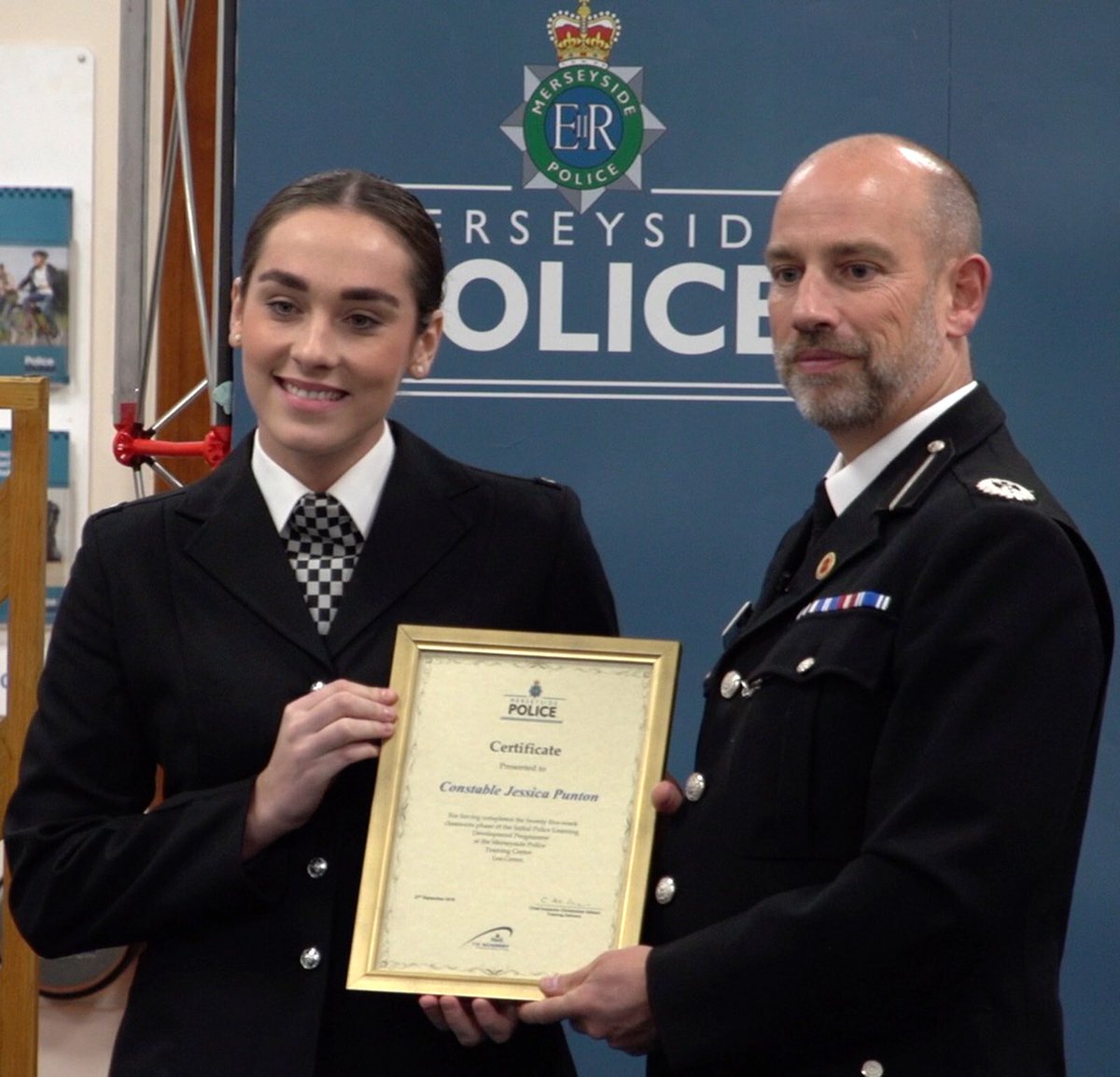 MerPolTraining's tweet image. Good luck to @MerseyPolice Student officer intake 1/18 who are spending their last day @MerPolTraining before they are deployed into our communities. Thank you to @iancritchley2 for attending their Passing our parade last night. Much appreciated Sir.