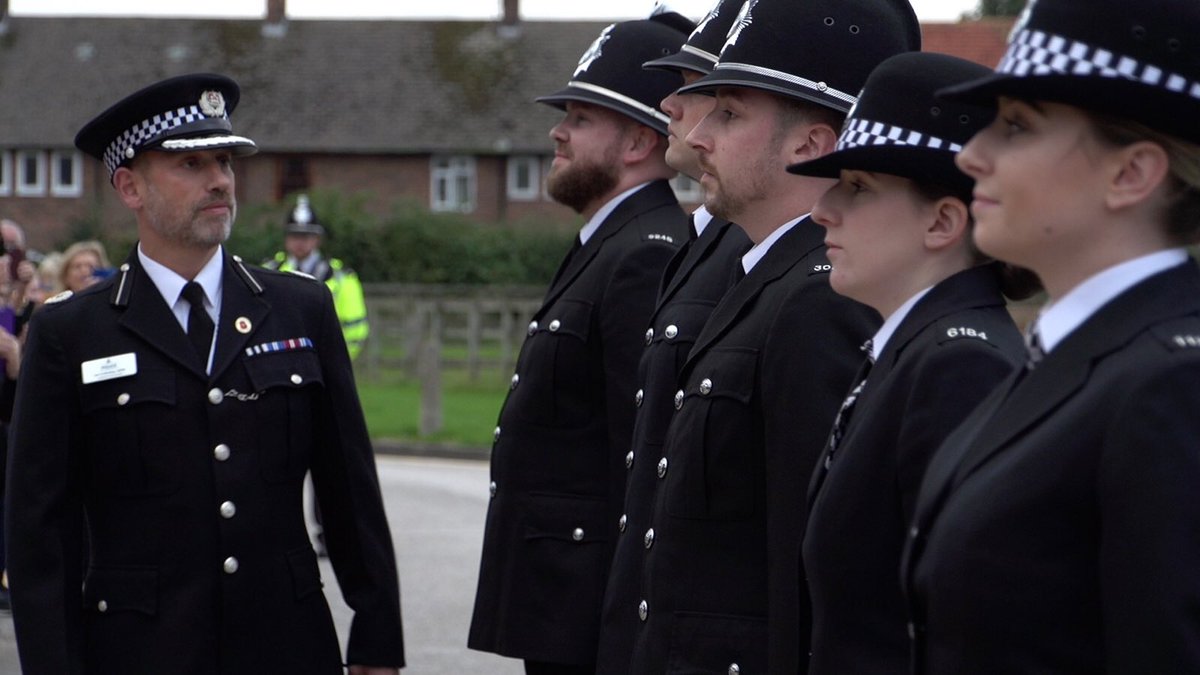MerPolTraining's tweet image. Good luck to @MerseyPolice Student officer intake 1/18 who are spending their last day @MerPolTraining before they are deployed into our communities. Thank you to @iancritchley2 for attending their Passing our parade last night. Much appreciated Sir.