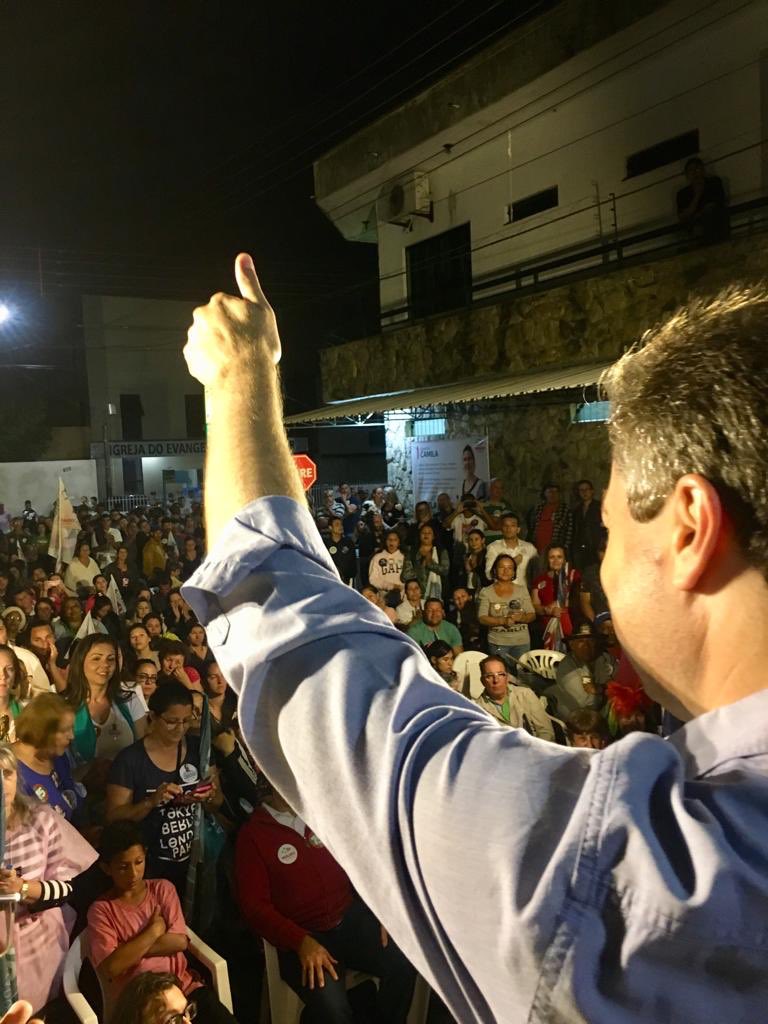 NapoleaoSC's tweet photo. Que imagem!!! Obrigado, Navegantes. Aqui é 15!!! #Vote15
#SCquerMais
#PéNaEstrada
#NapoleãoBernardes
#MauroMariani
#JorginhoMello
#PauloBauer
#NossaSantaCatarina
#SCalemDaPolitica
#eleições2018 https://t.co/F140fky4dz