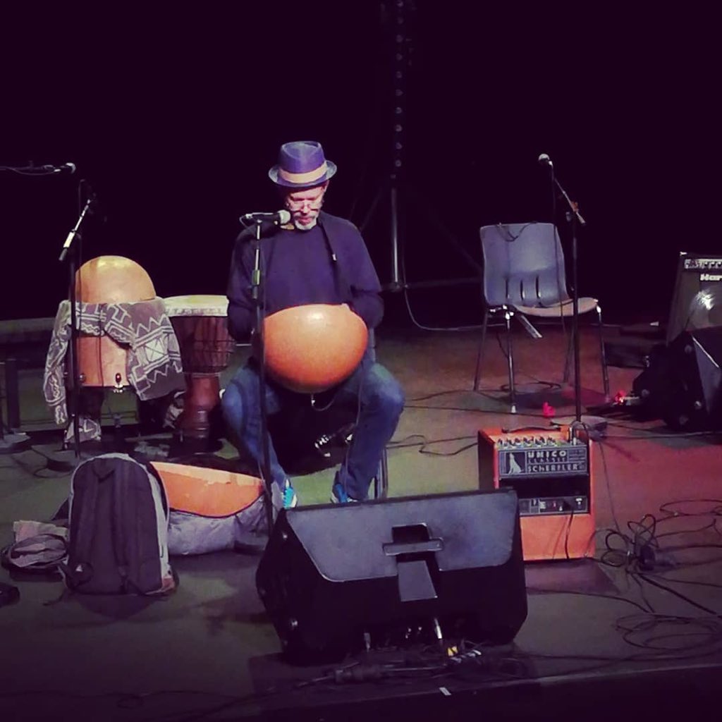 LAutreScene's tweet photo. Le concert d’ouverture c’est demain et c’est gratuit! À l’affiche le groupe de musique africaine NAKODJÉ. Repas et apéritif sénégalais dès 18h30. https://t.co/jKbNK0GfsA